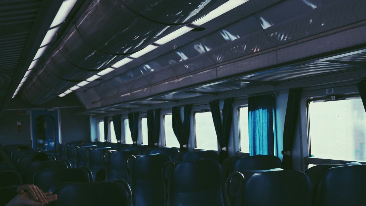 ആറ് ഗൾഫ് രാഷ്ട്രങ്ങളെയും ഒരൊറ്റ റെയിൽ ശൃംഖലയ്ക്ക് കീഴിൽ കൊണ്ടുവരുന്നതോടെ മേഖലയുടെ സാമ്പത്തിക, സാമൂഹിക രംഗങ്ങളിൽ വൻ കുതിച്ചുചാട്ടമാണ് പ്രതീക്ഷിക്കുന്നത്. 2030-ഓടെ ഗൾഫ് രാജ്യങ്ങളിലെ റെയിൽ ശൃംഖലകൾ തമ്മിൽ പൂർണ്ണമായി ബന്ധിപ്പിക്കുകയാണ് ലക്ഷ്യം. പദ്ധതിയുടെ നിർമ്മാണത്തിൽ വിവിധ രാജ്യങ്ങൾ ഇതിനോടകം വലിയ പുരോഗതി കൈവരിച്ചിട്ടുണ്ട്.