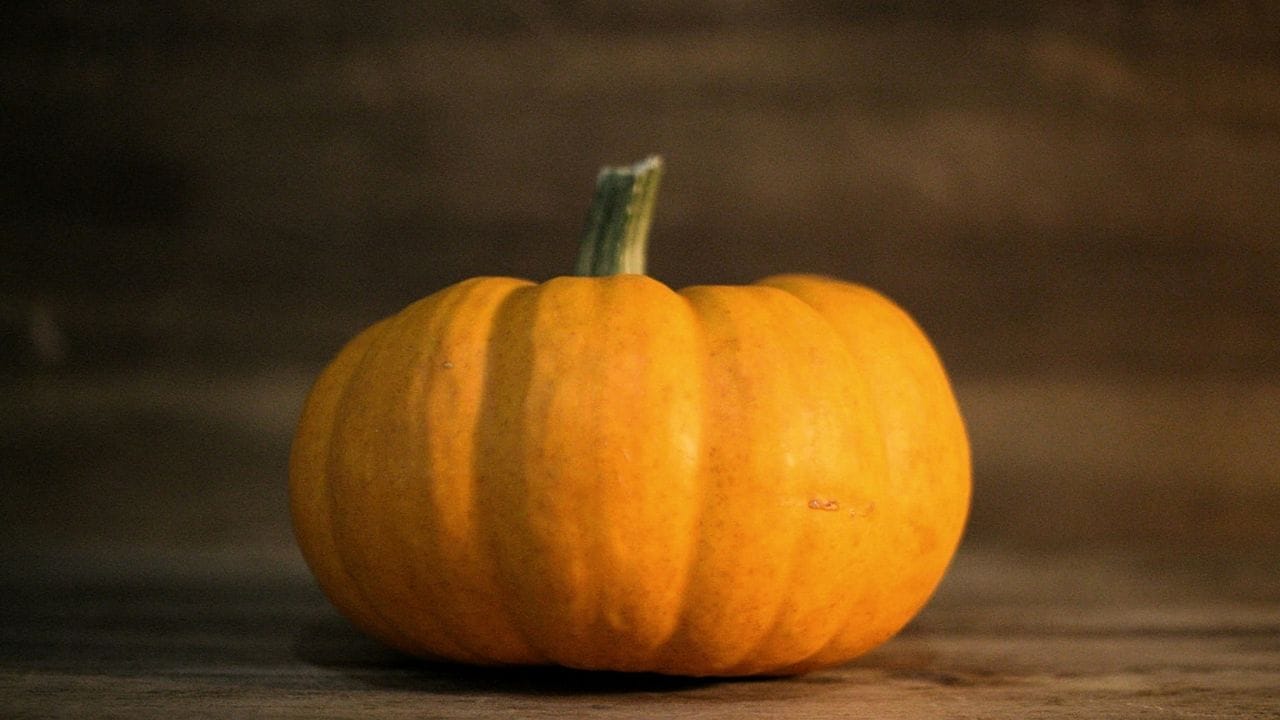 മത്തങ്ങയിൽ അടങ്ങിയിരിക്കുന്ന പൊട്ടാസ്യം, വൈറ്റമിൻ സി, നാരുകൾ എന്നിവ രക്തസമ്മർദ്ദം നിയന്ത്രിക്കാൻ സഹായിക്കുന്നു. ഇത് ഹൃദയസ്തംഭനം ഉൾപ്പെടെയുള്ള ഹൃദയസംബന്ധമായ അസുഖങ്ങളുടെ സാധ്യത കുറയ്ക്കുന്നു.