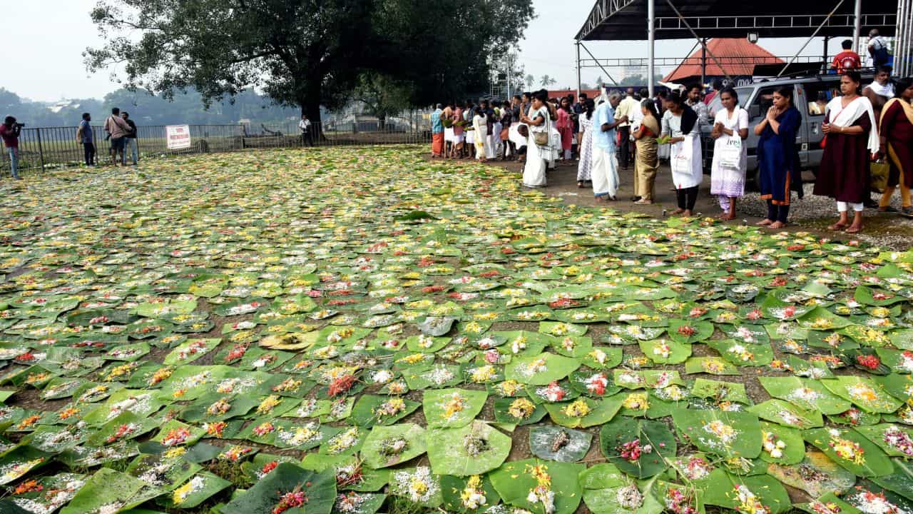 Mahashivratri 2026 Aluva : ശിവരാത്രി ആഘോഷിക്കാൻ ആലുവയ്ക്ക് പോകുന്നവർ ശ്രദ്ധിക്കുക, ​ഗതാ​ഗത നിയന്ത്രണങ്ങളും മറ്റ് വിവരങ്ങളും ഇതാ