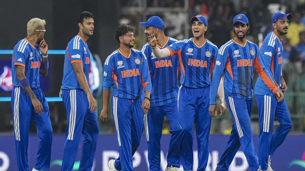 India vs Pakistan: വീണത് പാകിസ്ഥാനെങ്കില്‍ വീഴ്ത്തിയത് ഇന്ത്യ തന്നെ; അപരാജിതക്കുതിപ്പുമായി മെന്‍ ഇന്‍ ബ്ലൂ