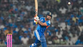 സന്നാഹത്തിൽ ബാറ്റർമാരുടെ അതിരടി മാസ്, ദക്ഷിണാഫ്രിക്കയ്ക്കെതിരെ...