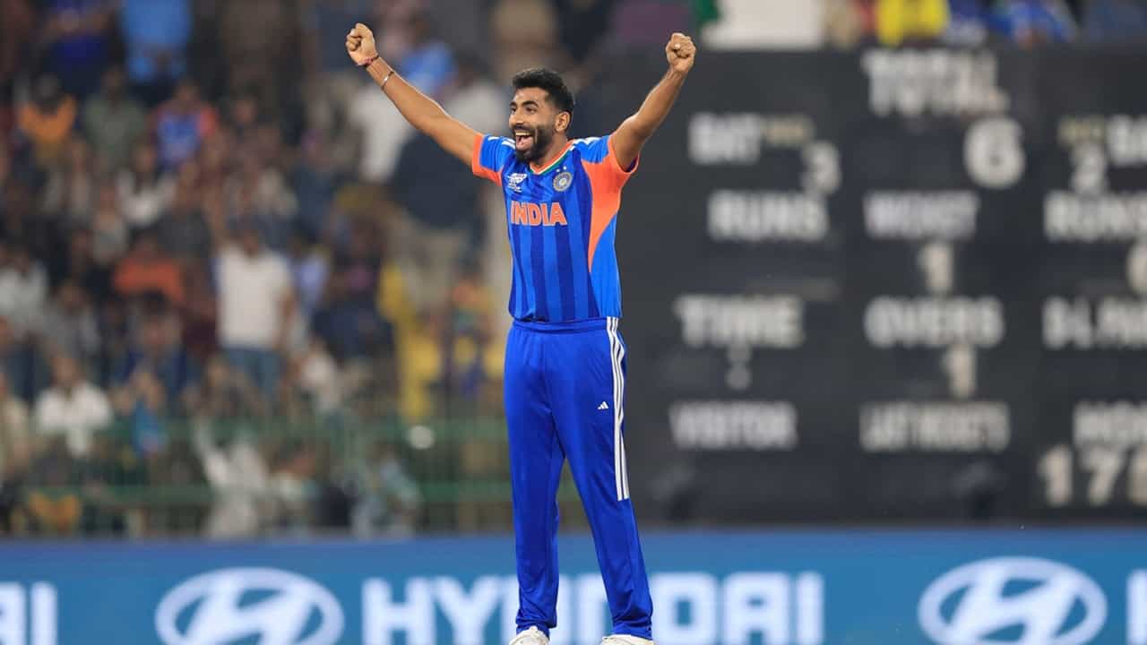 ⁠India vs Pakistan Match LIVE: പാകിസ്ഥാന്‍ പതറുന്നു, ടോപ് ടോപ് ഓര്‍ഡര്‍ തകര്‍ന്നു