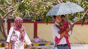 ചുട്ടുപൊള്ളി കേരളം... സൂര്യൻ കലിപ്പിലാണ്, മഴ എങ്ങുപോയി?; ജാ​ഗ്രത