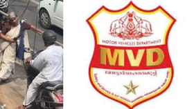 ഫുട്പാത്തിലൂടെ സ്കൂട്ടർ ഓടിച്ചതിന് വയോധിക തടഞ്ഞ സംഭവം