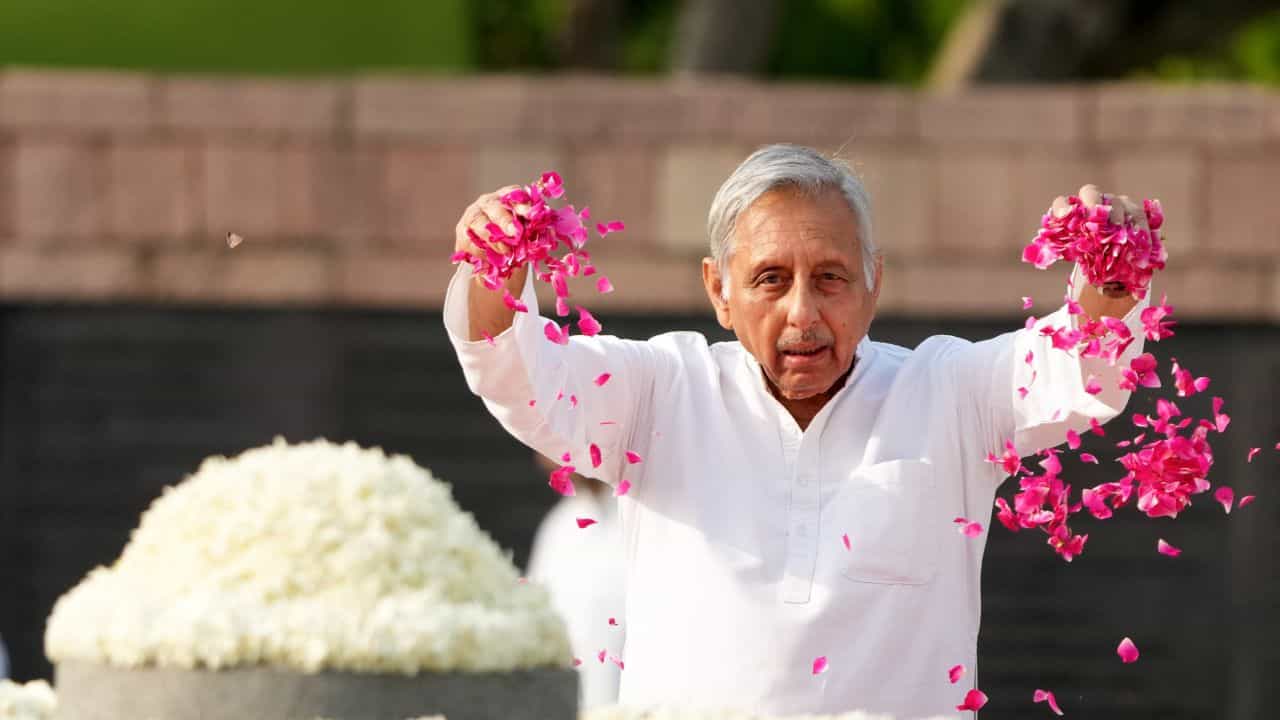 Mani Shankar Aiyar: പിണറായി വിജയന്‍ വീണ്ടും മുഖ്യമന്ത്രിയാകും; മണിശങ്കര്‍ അയ്യരുടെ പ്രചവനം വിവാദത്തില്‍