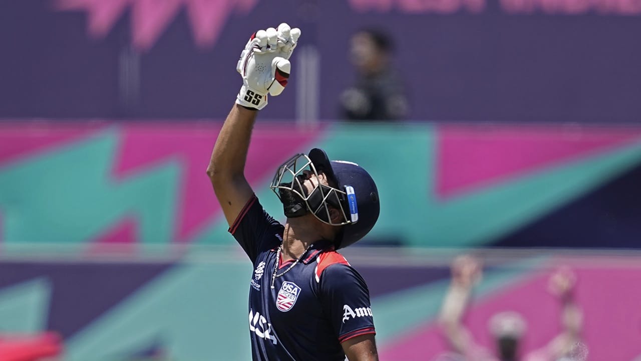 യുഎസ്എയുടെ പ്ലേയിങ് ഇലവന്‍: ആൻഡ്രീസ് ഗൗസ് (വിക്കറ്റ് കീപ്പര്‍), മൊണാങ്ക് പട്ടേൽ (ക്യാപ്റ്റന്‍), സൈതേജ റെഡ്ഡി മുക്കമല്ല, മിലിന്ദ് കുമാർ, സഞ്ജയ് കൃഷ്ണമൂർത്തി, ശുഭം രഞ്ജനെ, ഹർമീത് സിംഗ്, മുഹമ്മദ് മൊഹ്‌സിൻ, ഷാഡ്‌ലി വാൻ ഷാൽവിക്, അലി ഖാൻ, സൗരഭ് നേത്രവൽക്കർ (Image Credits: PTI).