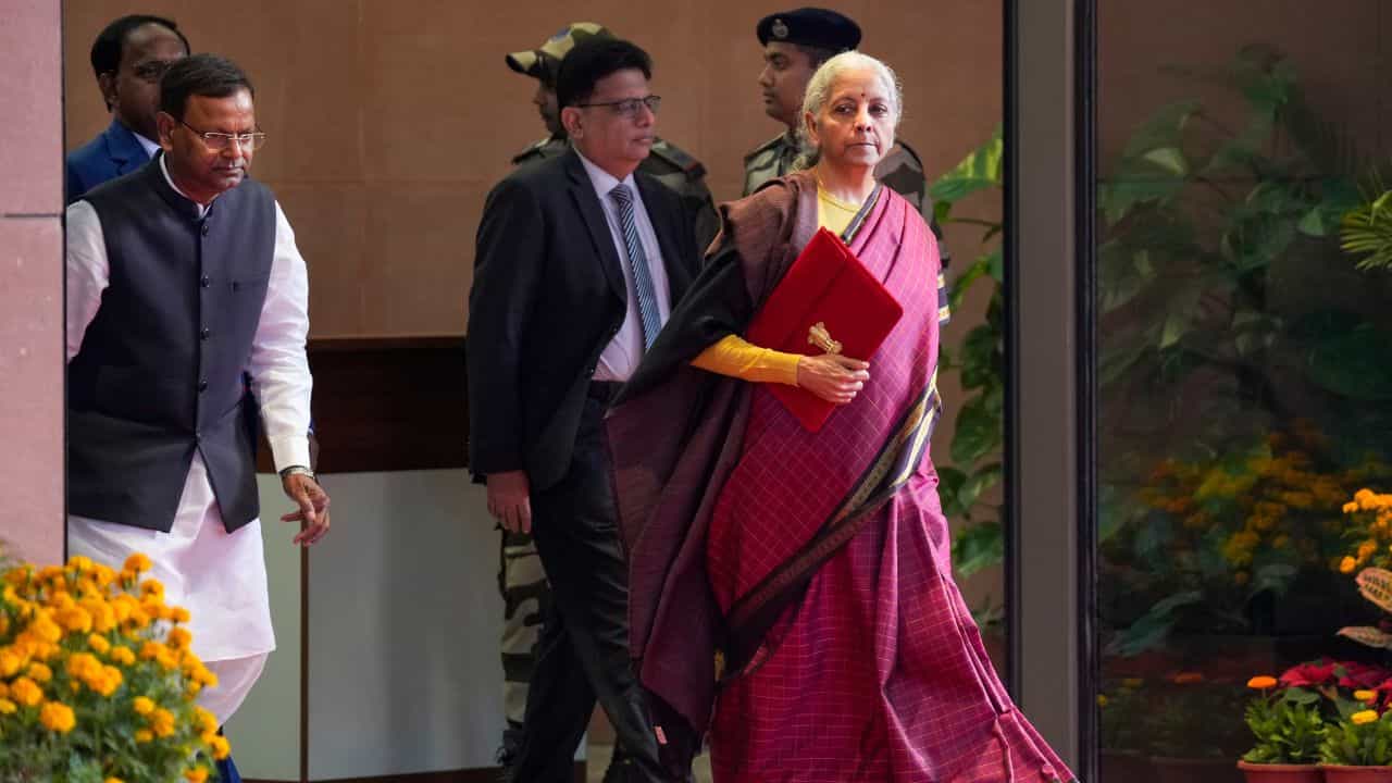 Nirmala Sitharaman Budget Saree: ധനമന്ത്രിയുടെ ഇന്നത്തെ ബജറ്റ് സാരിക്ക് പിന്നിലുണ്ടൊരു കഥ