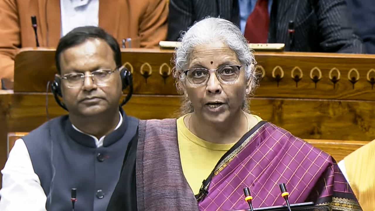 Union Budget 2026: എന്താണ് ബജറ്റിൽ പ്രഖ്യാപിച്ച കേരളത്തിൻ്റെ ധാതു ഇടനാഴി? ഏത് ജില്ലയ്ക്ക് പ്രയോജനപ്പെടും?
