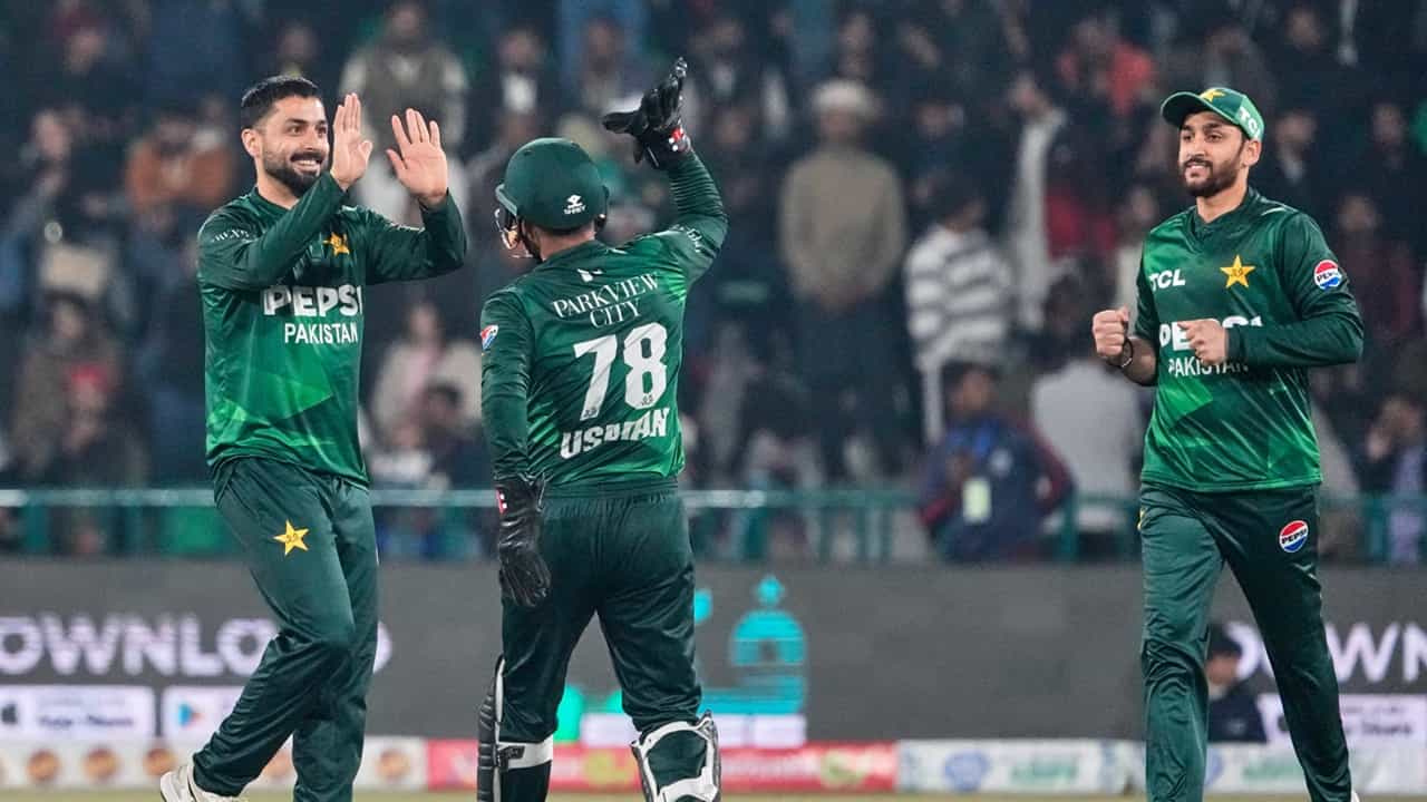 T20 World Cup 2026: യൂ ടേണെടുത്ത് പാകിസ്ഥാന്; ഇന്ത്യയ്ക്കെതിരെ കളിക്കും T20 World Cup 2026: യൂ ടേണെടുത്ത് പാകിസ്ഥാന്; ഇന്ത്യയ്ക്കെതിരെ കളിക്കും