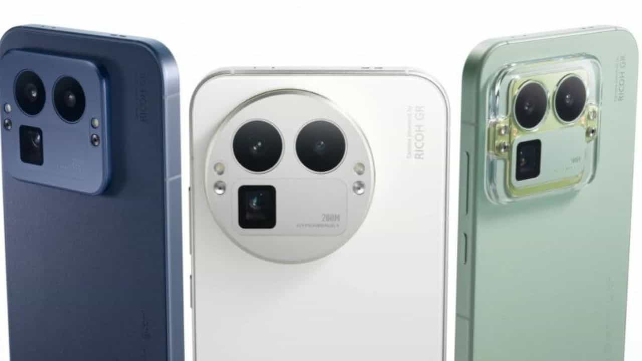 Realme GT 9 Pro : അട ഗൊമ്മാലേ! 200 എംപി ക്യാമറയോ? റിയൽമി ഇത് പൊളിച്ചടക്കും Realme GT 9 Pro : അട ഗൊമ്മാലേ! 200 എംപി ക്യാമറയോ? റിയൽമി ഇത് പൊളിച്ചടക്കും