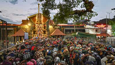 Sabarimala womens entry: ശബരിമലയിലെ യുവതി പ്രവേശനത്തെ സുപ്രീംകോടതിയിൽ എതിർത്ത് ദേവസ്വം ബോർഡ്