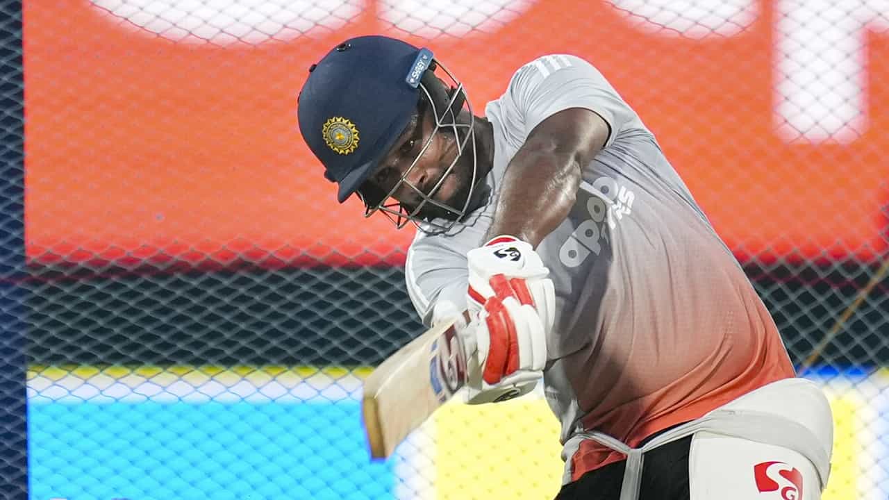 Sanju Samson: റിങ്കുവിനെ ഒഴിവാക്കിയാലും സഞ്ജുവിന് രക്ഷയില്ല; വഴിമുടക്കിയത് ആ താരം