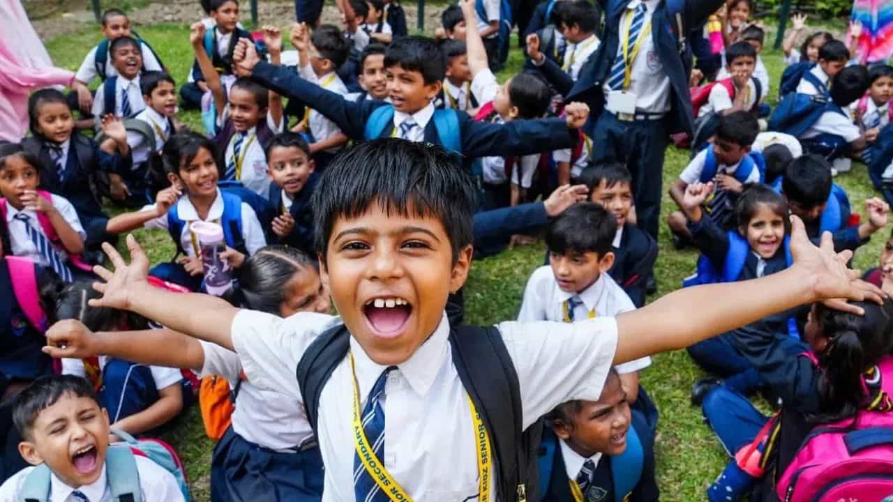 Kerala Local Holiday : ചെട്ടികുളങ്ങര കുംഭഭരണി; ഈ താലൂക്കുകൾക്ക് കളക്ടർ അവധി പ്രഖ്യാപിച്ചു Kerala Local Holiday : ചെട്ടികുളങ്ങര കുംഭഭരണി; ഈ താലൂക്കുകൾക്ക് കളക്ടർ അവധി പ്രഖ്യാപിച്ചു