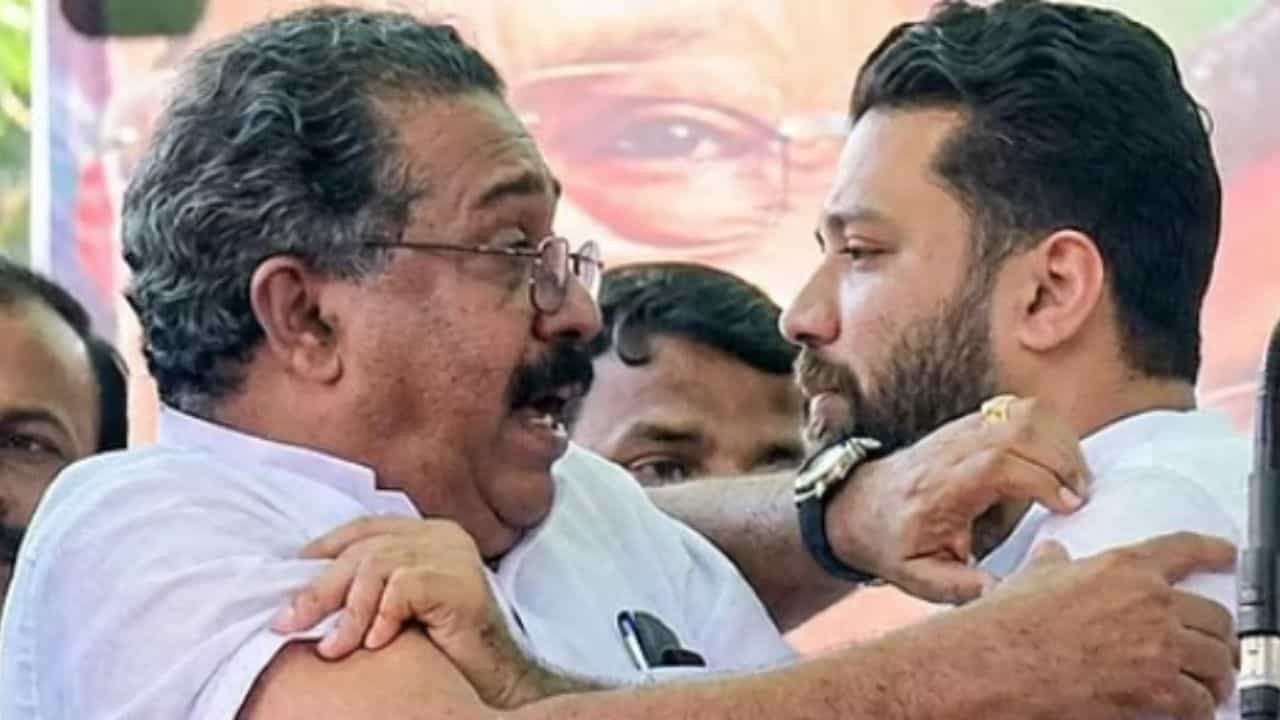 Shafi Parambil: എന്റെ പ്രിയ നേതാവാണ്, ഷാഫി ദേഷ്യത്തിൽ അല്ല പ്രതികരിച്ചത്; വീഡിയോകൾക്ക് മറുപടിയുമായി പ്രമോദ് കക്കട്ടിൽ