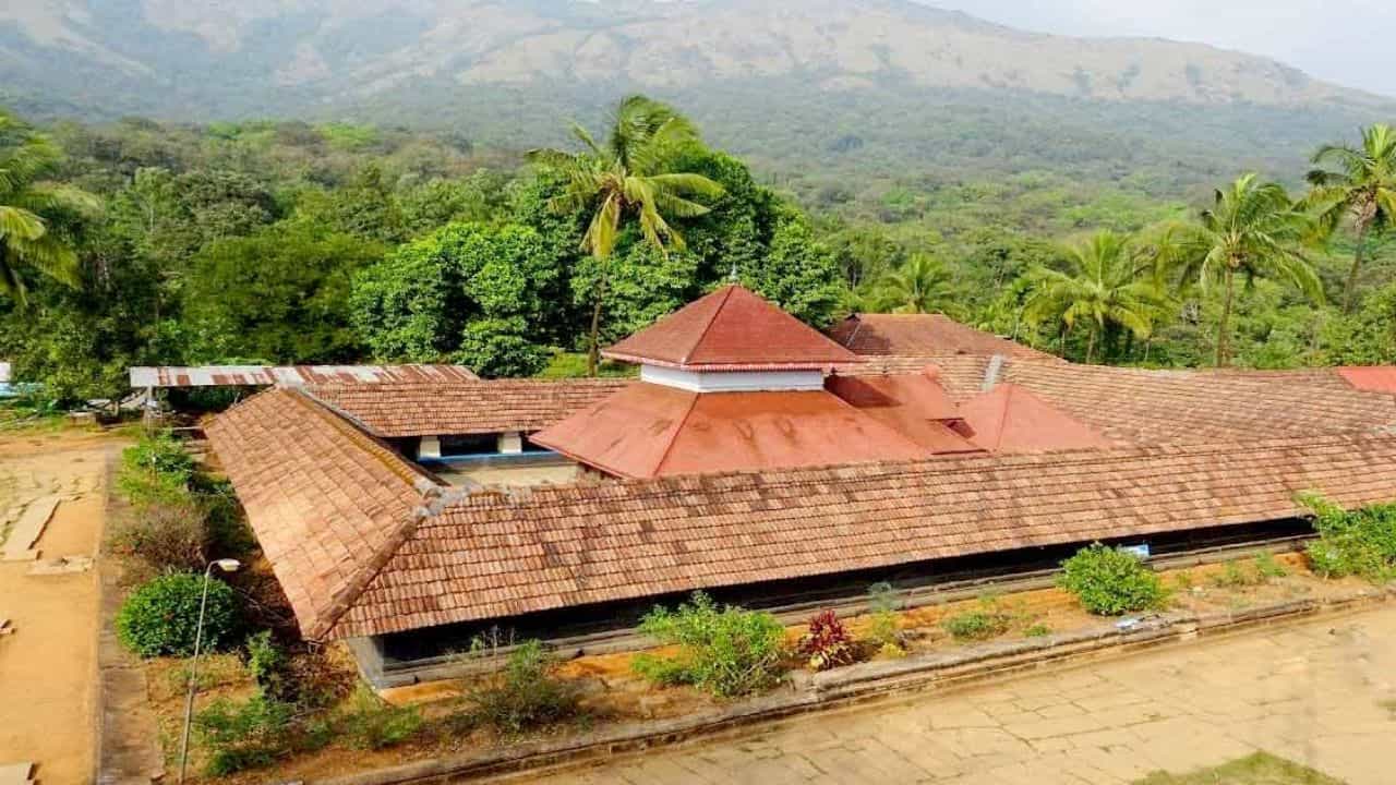 Thirunelli Temple: ബ്രഹ്മാവ് പ്രതിഷ്ഠിച്ച ക്ഷേത്രം; പിതൃമോക്ഷത്തിനായി മലബാറിലെ കാശിയിലേക്ക് പോകാം