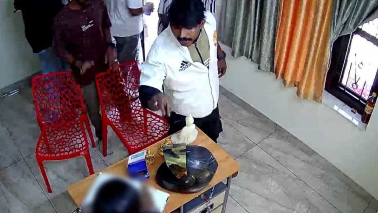 Thiruvalla Spa Attack: തിരുവല്ലയിൽ ഗുണ്ടകൾ സ്പാ ജീവനക്കാരിയെ ബലമായി ചുംബിച്ചു; പ്രതികളെ അറസ്റ്റ് ചെയ്തു