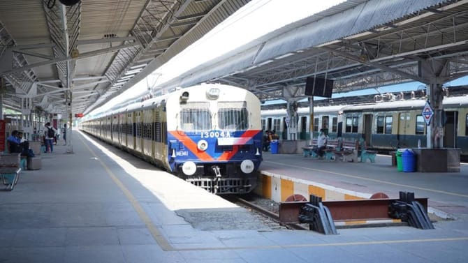 ആറ് സ്പെഷ്യൽ ട്രെയിനുകൾ സ്ഥിരപ്പെടുത്തി റെയിൽവേ മന്ത്രാലയം