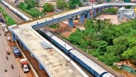 106 മേൽപ്പാലനിർമ്മാണങ്ങൾ വൈകുന്നതിന് കാരണം സംസ്ഥാന സർക്കാരോ?