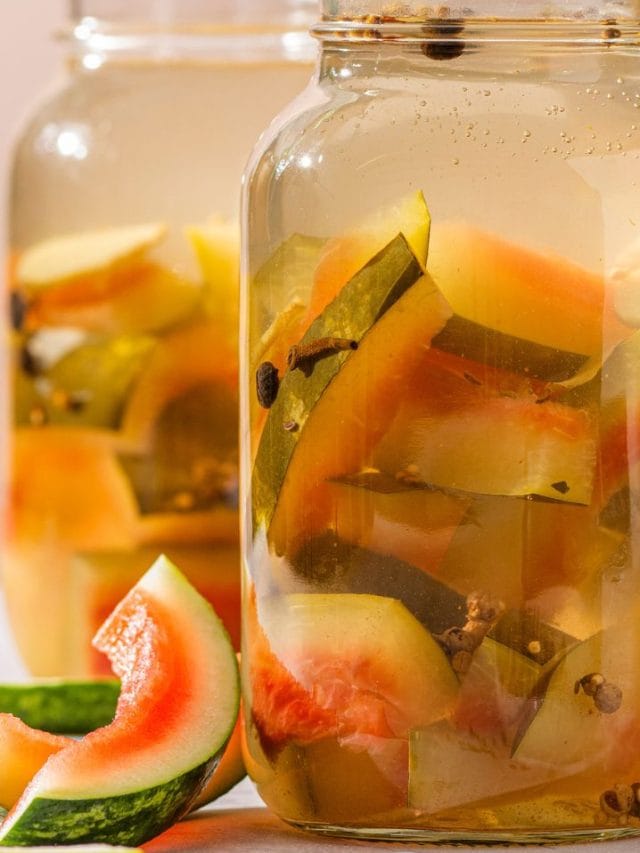 തണ്ണിമത്തൻ തോട് കൊണ്ട് അച്ചാർ; സംഗതി പൊളിക്കും