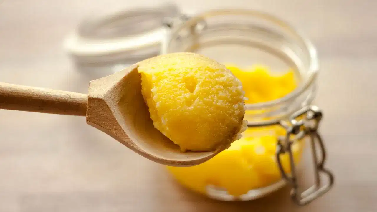 Kitchen tips: ഇനി നെയ്യിലെ പൂപ്പൽ സ്വപ്നങ്ങളിൽ മാത്രം, മാസങ്ങളോളം ഫ്രഷായിരിക്കാൻ ഇതാ ചില വഴികൾ