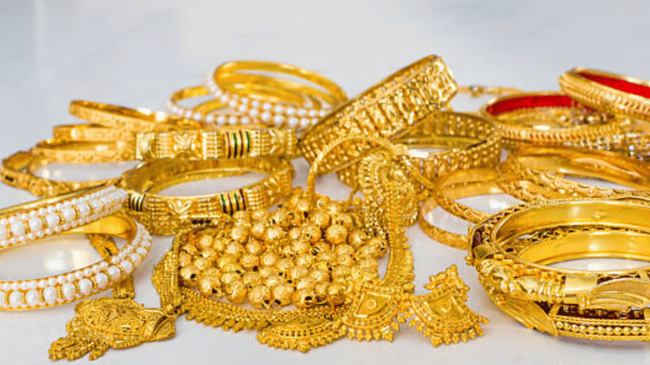 Gold Case: 8.5 പവൻ സ്വര്‍ണം മുക്കുപണ്ടമായി; സമാന്തര അന്വേഷണത്തിന് ഉത്തരവ്