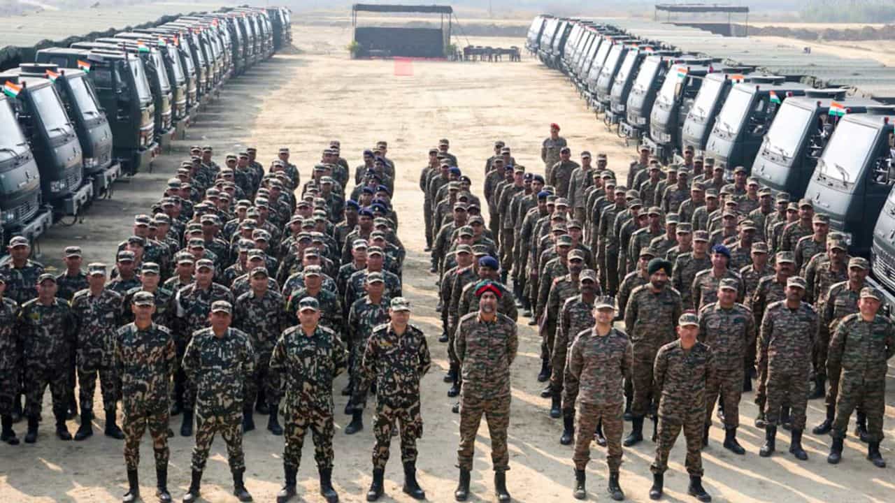 Indian Army Agniveer Recruitment: 25,000 ഒഴിവുകൾ, 10-ാം ക്ലാസ് മതി; അഗ്നിവീർ ആവാൻ ആഗ്രഹമുണ്ടോ? രജിസ്ട്രേഷൻ തുടങ്ങി Indian Army Agniveer Recruitment: 25,000 ഒഴിവുകൾ, 10-ാം ക്ലാസ് മതി; അഗ്നിവീർ ആവാൻ ആഗ്രഹമുണ്ടോ? രജിസ്ട്രേഷൻ തുടങ്ങി