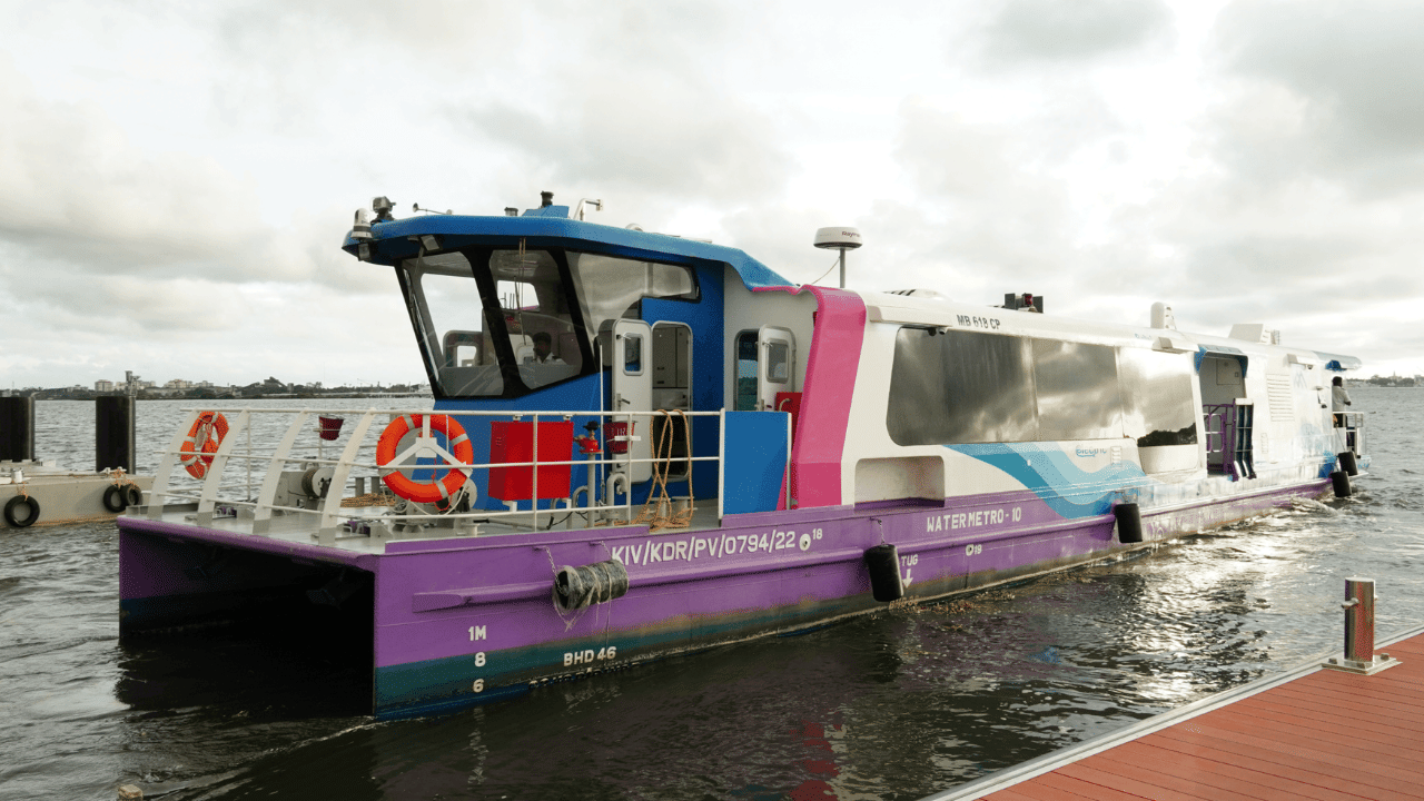 Kochi Metro: നെടുമ്പാശേരിയിലേക്ക് ഇനി 10 മിനിറ്റിൽ എത്താം, പുത്തൻ പദ്ധതിയുമായി കൊച്ചി വാട്ടർ മെട്രോ