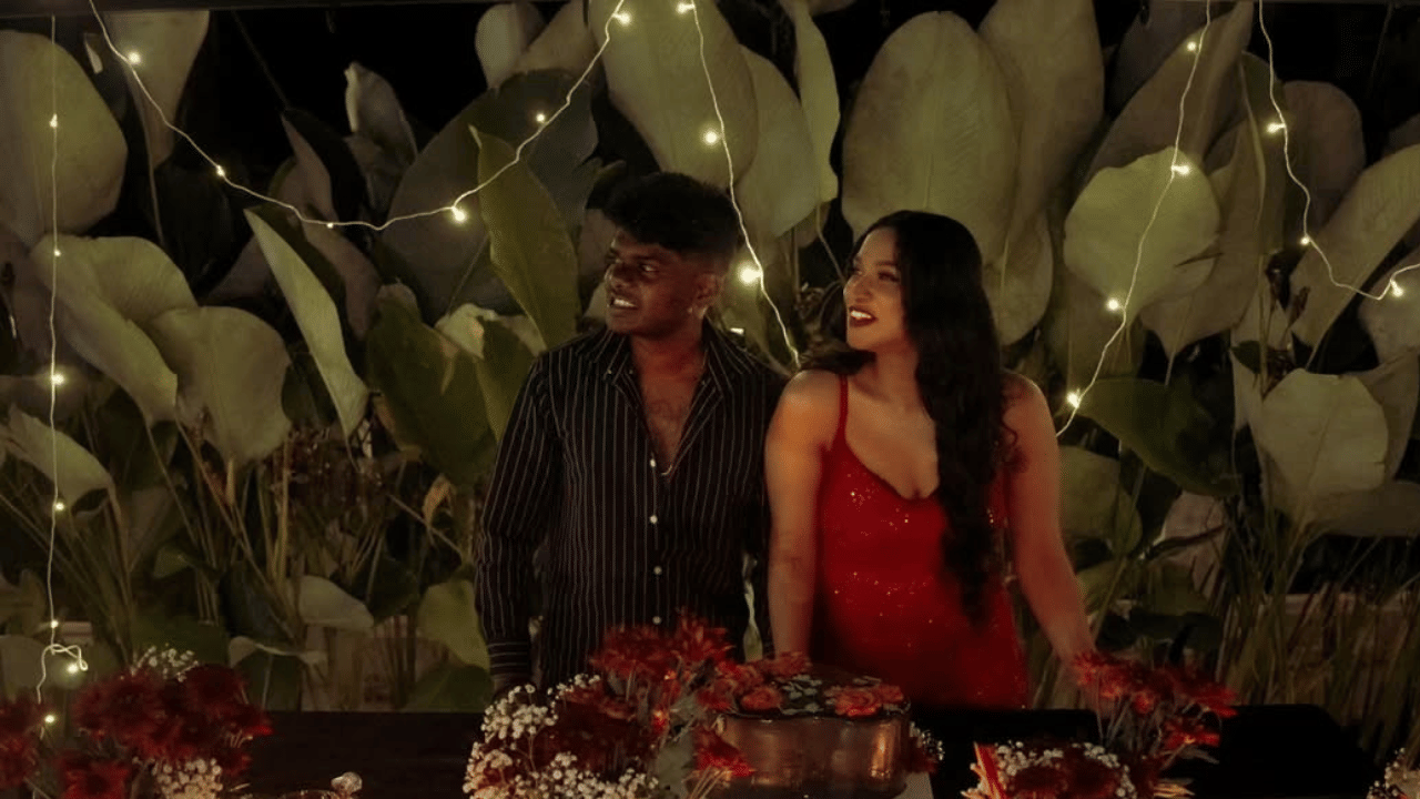 തദ്ദേശ സ്വയംഭരണ ദിനാഘോഷത്തിന്റെ ഭാഗമായി കണ്ണൂർ ധർമശാലയിൽ സർക്കാർ നടത്തുന്ന ഹാപ്പിനസ് ഫെസ്റ്റിവലിൽ വച്ച്, സിപിഎം സംസ്ഥാന സെക്രട്ടറി എം.വി ഗോവിന്ദനാണ് വേടന്റെ വിവാഹക്കാര്യം ആദ്യം പരസ്യപ്പെടുത്തിയത്. തുടർന്ന് വേടനും സ്ഥിരീകരിച്ചു.