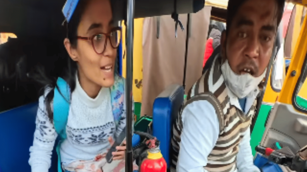 Viral Video: ട്രെയിൻ എടുക്കാറായി, ട്രാഫിക് ബ്ലോക്കിൽപ്പെട്ട യുവതിക്ക് രക്ഷകനായി രാജ്യത്തിന്റെ ഹീറോ