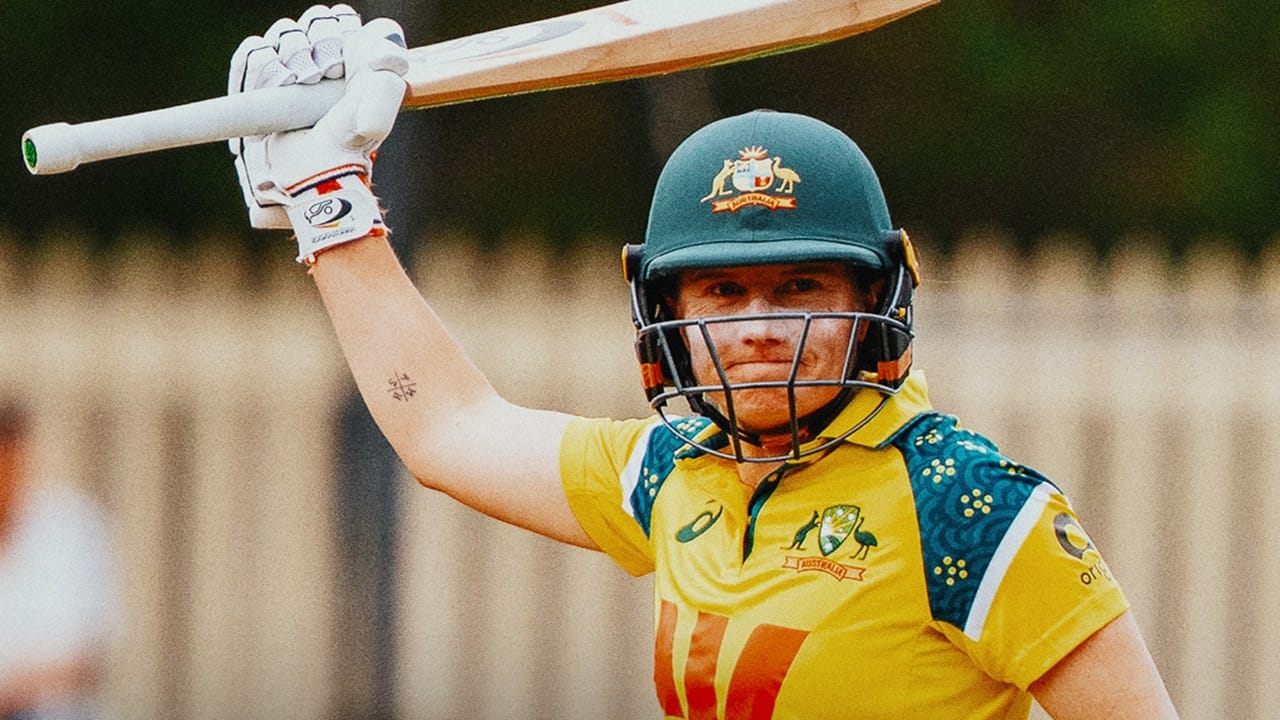 98 പന്തില്‍ 158 റണ്‍സാണ് ഹീലി നേടിയത്. രണ്ട് സിക്‌സും, 27 ഫോറും താരം നേടി. 84 പന്തില്‍ 106 റണ്‍സുമായി ബേത്ത് മൂണി പുറത്താകാതെ നിന്നു  (Image Credits: Facebook).