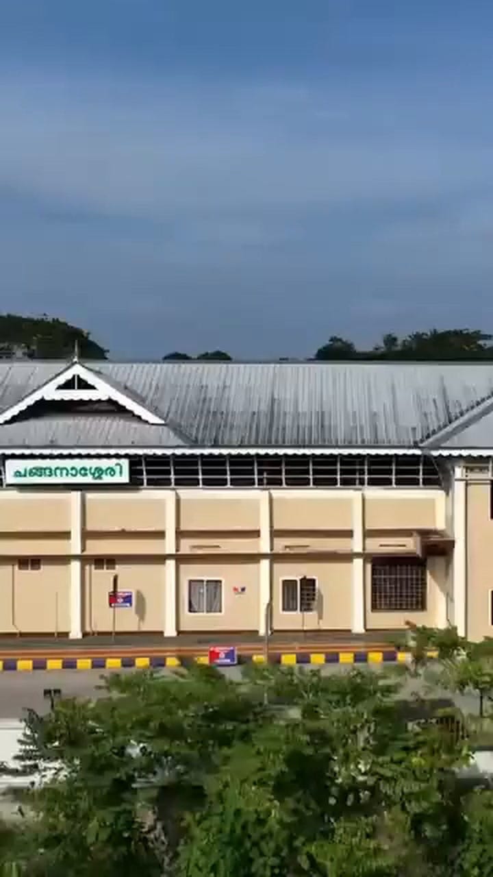 അടിപൊളിയെന്ന് കേന്ദ്ര റെയില്‍വേ മന്ത്രി; മുഖം മിനുക്കി കേരളത്തിലെ അമൃത് സ്റ്റേഷനുകള്‍