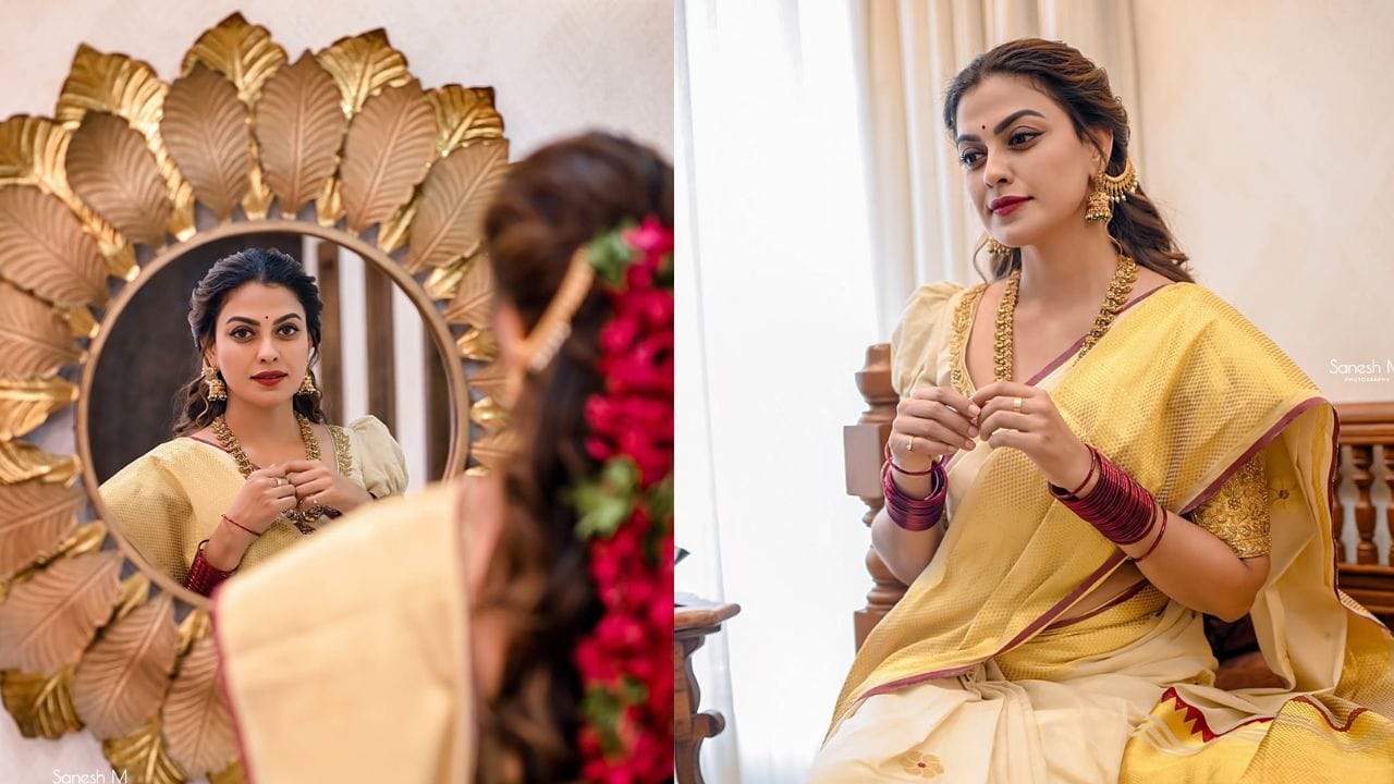 താൻ ബാലഗോകുലത്തിൽ പോയത് മതതീവ്രവാദം പഠിക്കാൻ അല്ലെന്നും, ബാലഗോകുലത്തിൽ പഠിച്ച പാഠങ്ങൾ ഇന്നും തനിക്ക് പ്രചോദനമാണെന്നും രാവിലെ എഴുന്നേൽക്കുമ്പോൾ ദൈവത്തിന് നന്ദി പറയണം എന്നാണ് പഠിച്ചതെന്നും അനുശ്രീ പറയുന്നു. ഇപ്പോഴത്തെ കുട്ടികൾക്ക് വിശ്വാസം കുറഞ്ഞ് എന്നും എല്ലാവരും ഭൂമിയിലേക്ക് ചവിട്ടി നടക്കുമ്പോൾ മാപ്പ് പറയണം എന്നും അനുശ്രീ വേദിയിൽ പറഞ്ഞു.(PHOTO: INSTAGRAM)