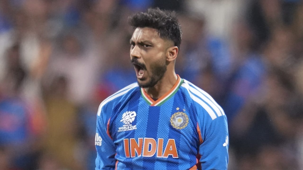 വൈസ് ക്യാപ്റ്റന് അക്സര് പട്ടേലും, ഹാര്ദ്ദിക് പാണ്ഡ്യയും, ശിവം ദുബെയുമാണ് ഓള് റൗണ്ടര്മാര്. പേസാക്രമണത്തിന് ജസ്പ്രീത് ബുംറ നേതൃത്വം നല്കും. അര്ഷ്ദീപ് സിങാണ് മറ്റൊരു പേസര് (Image Credits: PTI).