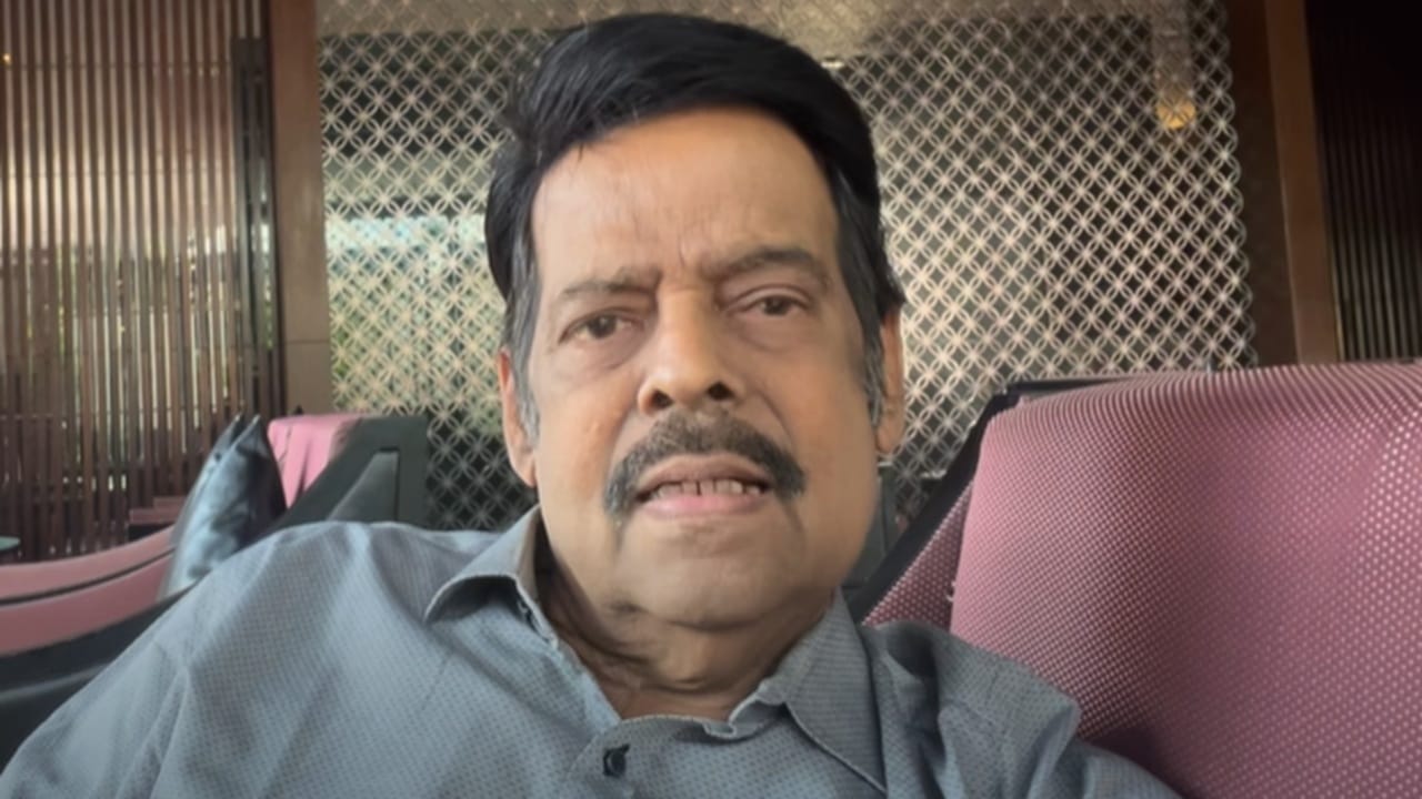 പ്രതിച്ഛായയില്‍ താന്‍ ചെയ്ത മുഖ്യമന്ത്രിയുടെ കഥാപാത്രം കണ്ടിട്ട് പ്രേക്ഷകര്‍ നല്‍കിയ സന്ദേശങ്ങള്‍ കാണുമ്പോള്‍ താന്‍ പുതുമുഖ നടനായിട്ട് വന്നിരിക്കുകയാണോയെന്ന് തോന്നിയെന്ന് അദ്ദേഹം പറഞ്ഞു. 'കഴിഞ്ഞ 50 വര്‍ഷവും ഇതുവരെ ചെയ്ത സിനിമകളൊക്കെ മനസില്‍ നിന്നു പോയിട്ട്, ഇതിലെ മുഖ്യമന്ത്രി കഥാപാത്രമാണ് മുന്നില്‍ നില്‍ക്കുന്നത്. ചെയ്ത കഥാപാത്രങ്ങളില്‍ ഏതാണ് മികച്ചതെന്ന് ചോദിച്ചാല്‍, ഇപ്പോള്‍ കിട്ടുന്ന പ്രതികരണം വെച്ച് നോക്കുമ്പോള്‍ പ്രതിച്ഛായയിലെ ക്യാരക്ടറിന്റെ ഇമ്പാക്ട് ഒരുപക്ഷേ മുമ്പുണ്ടായിട്ടില്ലായിരിക്കാം. അല്ലെങ്കില്‍ നേരത്തെയുണ്ടായപ്പോള്‍ ഇതുപോലെ കേള്‍ക്കാനുള്ള സാവകാശം ലഭിച്ചിട്ടില്ലായിരിക്കാം'-ബാലചന്ദ്ര മേനോന്റെ വാക്കുകള്‍.