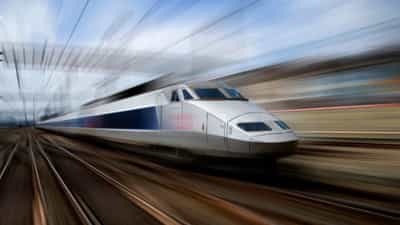 Bengaluru Bullet Train: വെറും 73 മിനിറ്റില് ബെംഗളൂരുവിലെത്താം; ട്രെയിനുകളില് ഇവനാണ് കേമന് Bengaluru Bullet Train: വെറും 73 മിനിറ്റില് ബെംഗളൂരുവിലെത്താം; ട്രെയിനുകളില് ഇവനാണ് കേമന്