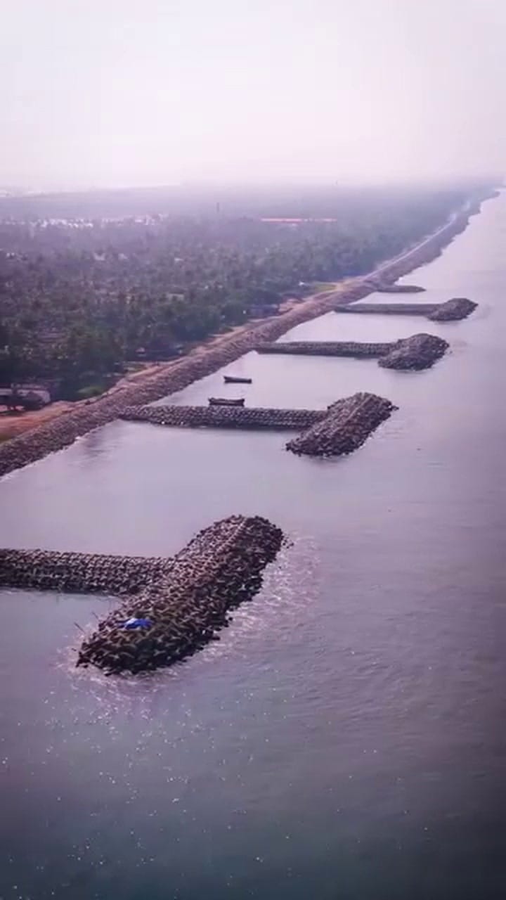 മുഖം മാറിയ ചെല്ലാനം; മുഖ്യമന്ത്രിയുടെ സന്ദര്‍ശനത്തിനിടെ