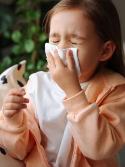 എന്താണ് കവാസാക്കി? ലക്ഷണങ്ങള്‍ എന്തെല്ലാം?