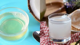 Summer Haircare: വേനലിൽ മുടി തഴച്ചു വളരാൻ വെളിച്ചെണ്ണയോ തേങ്ങാവെള്ളമോ; ഏതാണ് കൂടുതൽ നല്ലത്?...