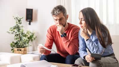 പങ്കാളിക്ക് സ്വത്തുക്കള്‍ സമ്മാനമായി നല്‍കുകയാണോ? നികുതിയിലും ശ്രദ്ധയാവാം