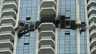 Dubai-kochi Flight ticket: ഗൾഫ് മലയാളികൾക്ക് ഇരുട്ടടി, നാട്ടിലേക്കുള്ള ടിക്കറ്റ് നിരക്ക് 77,000 രൂപ വരെ