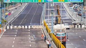 Super Expressway: സൂപ്പര്‍ എക്‌സ്പ്രസ് വേയും കിട്ടി മക്കളേ; 700 കിലോമീറ്റര്‍ ഇനി പറക്കാം
