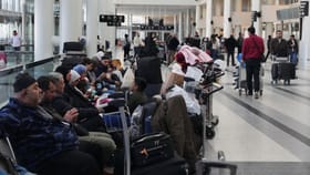 Flight Ticket to India: വിമാനക്കൂലി താങ്ങാനാകുന്നില്ല… നാട്ടിലെത്താനും നാട്ടിൽ നിന്ന് മടങ്ങാനും മടിശ്ശീല കീറും, പുതിയ നിരക്കുകൾ...