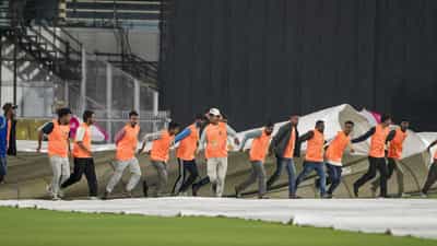 IPL 2026: രാജസ്ഥാന് ടോസ്, ബൗളിങ് തിരഞ്ഞെടുത്തു; സഞ്ജുവിനും സംഘത്തിനും ബാറ്റിങ് IPL 2026: രാജസ്ഥാന് ടോസ്, ബൗളിങ് തിരഞ്ഞെടുത്തു; സഞ്ജുവിനും സംഘത്തിനും ബാറ്റിങ്