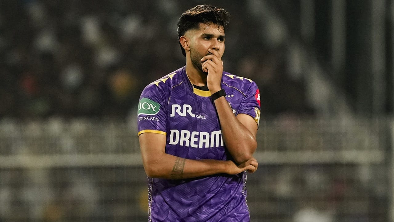 മുസറബാനിയെ പോലുള്ള പരിചയസമ്പന്നര്‍ ടീമിലെത്തിയതിനാല്‍ റാണയുടെ അഭാവം വലിയ തിരിച്ചടിയാകില്ലെന്ന പ്രതീക്ഷയിലാണ് ആരാധകര്‍. ടി20 ക്രിക്കറ്റിൽ മുസറബാനി പരിചയസമ്പത്തുള്ള താരമാണ്‌. 80-ലധികം ടി20 അന്താരാഷ്ട്ര മത്സരങ്ങളിൽ നിന്ന് 90-ലധികം വിക്കറ്റുകൾ നേടിയിട്ടുണ്ട് (Image Credits: PTI).