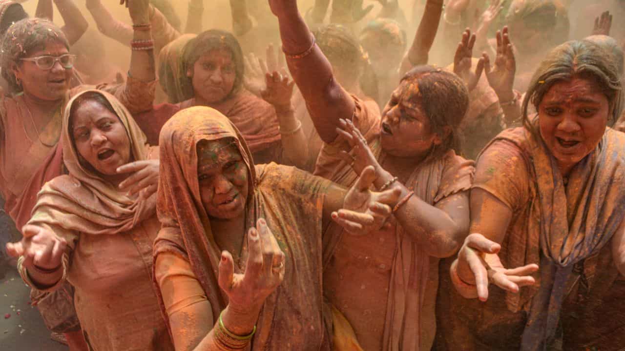 Bengaluru Weather: ഹോളിയില്‍ വിയര്‍ത്തൊലിക്കും; കനത്ത ചൂടാണ്, വെള്ളം കരുതിക്കോളൂ