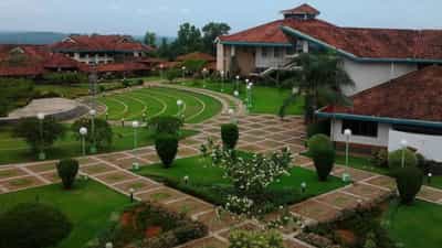 Kozhikode IIM Job: പരീക്ഷയില്ല, അഭിമുഖം മാത്രം: പ്ലസ്ടു പാസായവർക്ക് കോഴിക്കോട് ഐഐഎമ്മിൽ ജോലി നേടാം