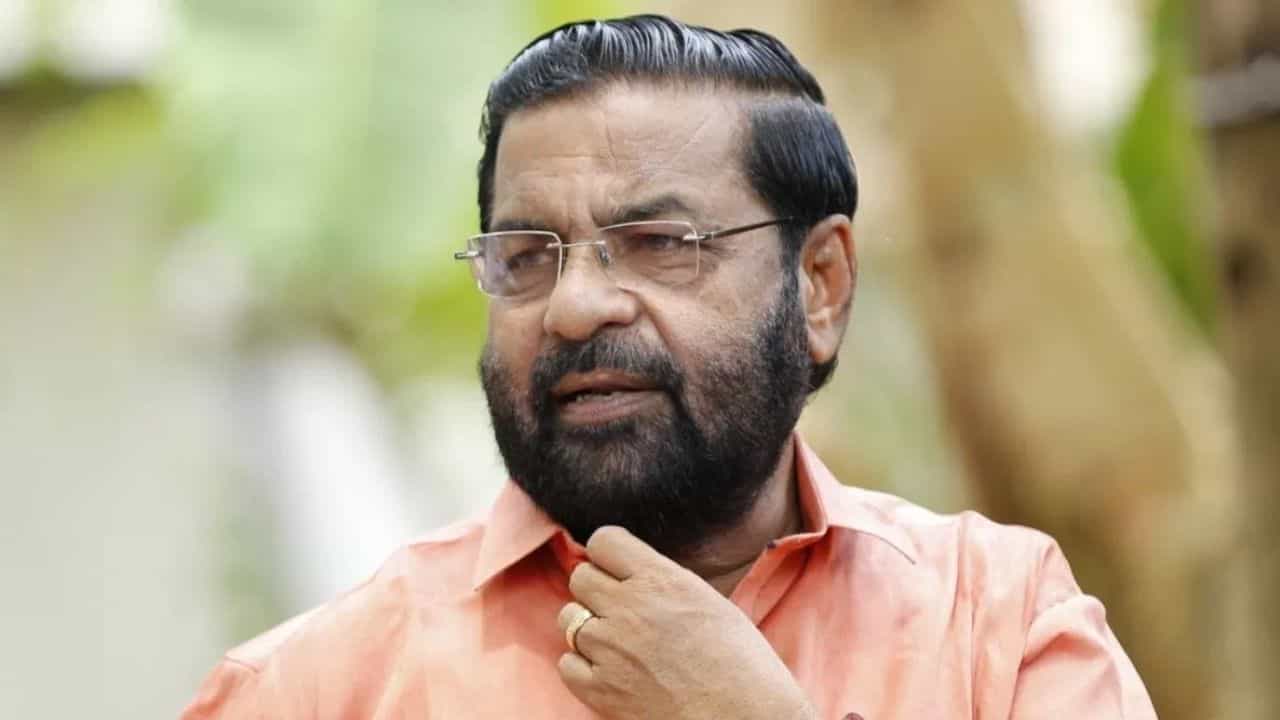 Kadakam Palli Surendran: ഭൂമി തട്ടിപ്പ് കേസിൽ കുടുക്കാൻ ശ്രമിച്ചു; കടകംപള്ളി സുരേന്ദ്രനെതിരെ ഉണ്ണികൃഷ്ണൻ പോറ്റി നൽകിയ പരാതിയിൽ അന്വേഷണം