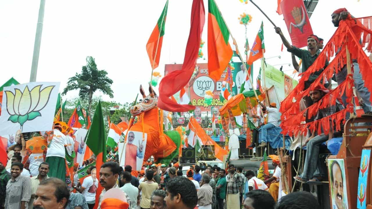 Vattiyoorkavu Constituency Election 2026: തിരുവനന്തപുരം കാണാനിരിക്കുന്ന ക്ലാസിക് പോരാട്ടം; ഇടതും വലതും ബിജെപിയും നേർക്കുനേർ, വട്ടിയൂർക്കാവ് ആർക്കൊപ്പം?