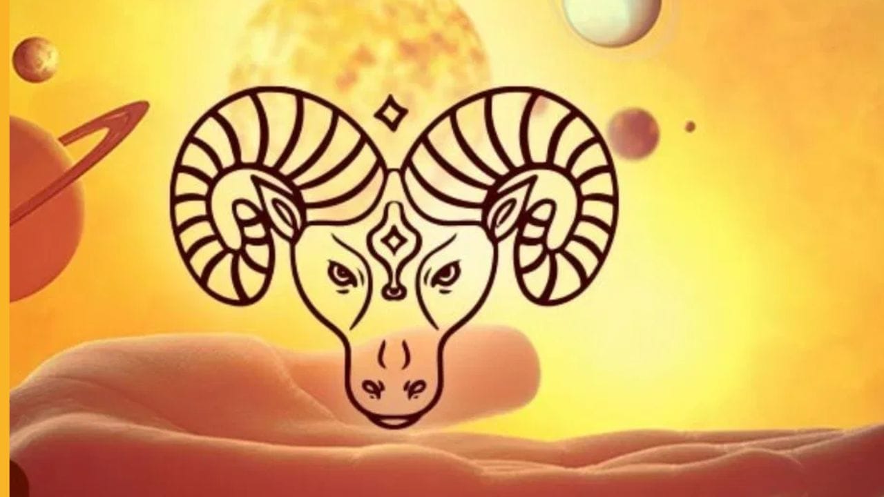  മേടം : ശനിയും ചൊവ്വയും ഒന്നിച്ചു വരുന്നത് മേടം രാശിയെ സംബന്ധിച്ച് ദുർഗഡമായ ദിവസങ്ങൾക്ക് കാരണമാകും. ജീവിതത്തിൽ ഉയർച്ച താഴ്ചകൾ അനുഭവപ്പെട്ടേക്കാം. ബിസിനസ് സംബന്ധമായ പ്രശ്നങ്ങൾ ഉണ്ടാവാൻ സാധ്യത. സാമ്പത്തിക നഷ്ടത്തിനും കാരണമാകും. അതിനാൽ വായ്പ നൽകുന്നതും കടം വാങ്ങുന്നതും ഒഴിവാക്കുക. ബിസിനസിൽ എന്ത് തീരുമാനം എടുക്കുമ്പോഴും വളരെ ശ്രദ്ധയോടെ മാത്രം മതി. പുതിയ സംരംഭങ്ങളും ഈ കാലയളവിൽ വേണ്ട.(PHOTO: TV9 NETWORK) 