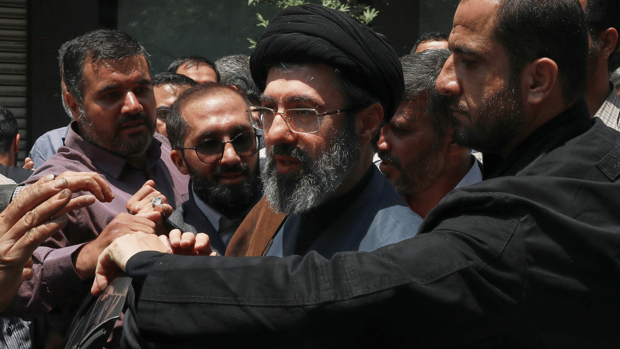 Mojtaba Khamenei: മുജ്തബ ഖമേനി പരിക്കേറ്റ് ഒളിവിൽ? വിവരം നൽകിയാൽ വന്‍തുക പ്രതിഫലമെന്ന് യുഎസ്